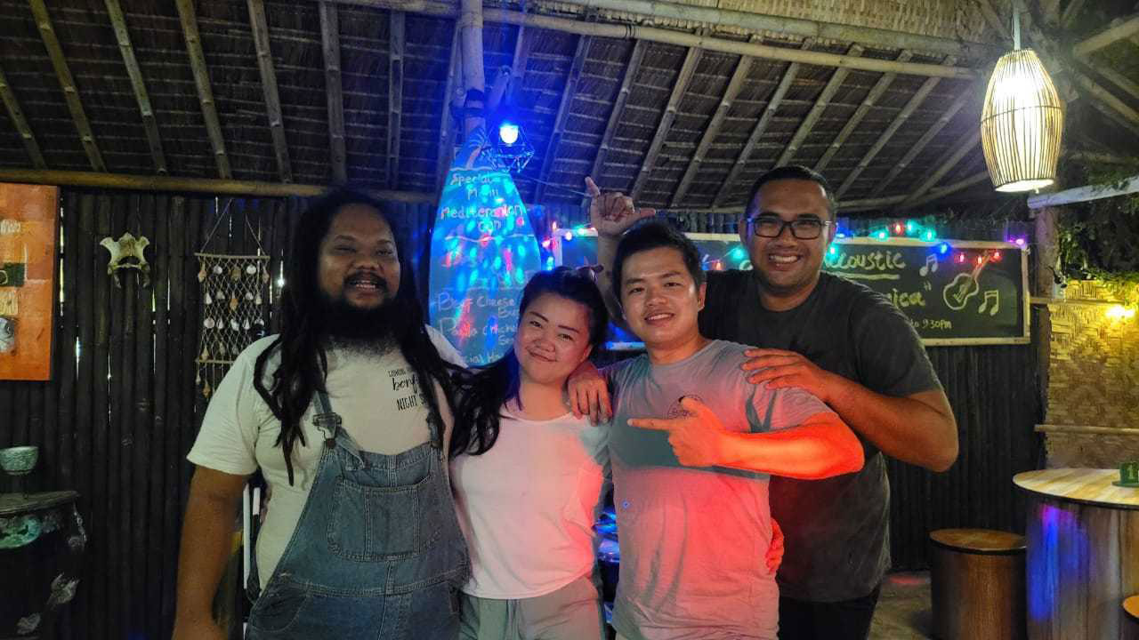 capnchris restaurant in karimunjawa